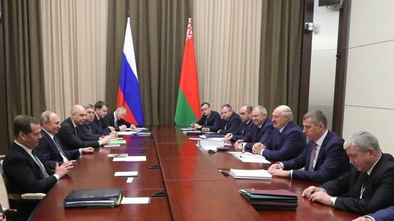 Лукашенко попросил у Москвы равные цены на нефть и газ
