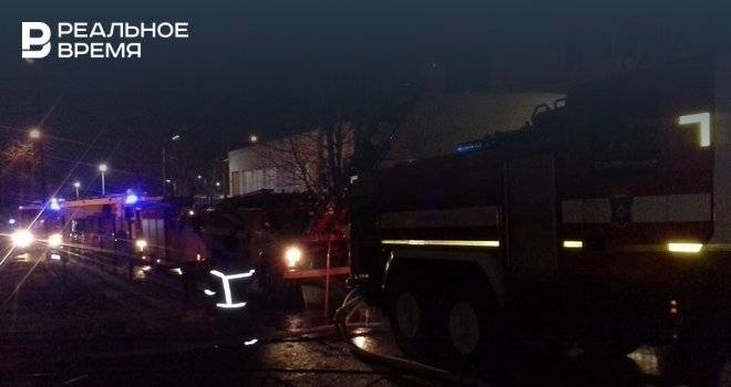 В Казани на пожаре погибли два человека
