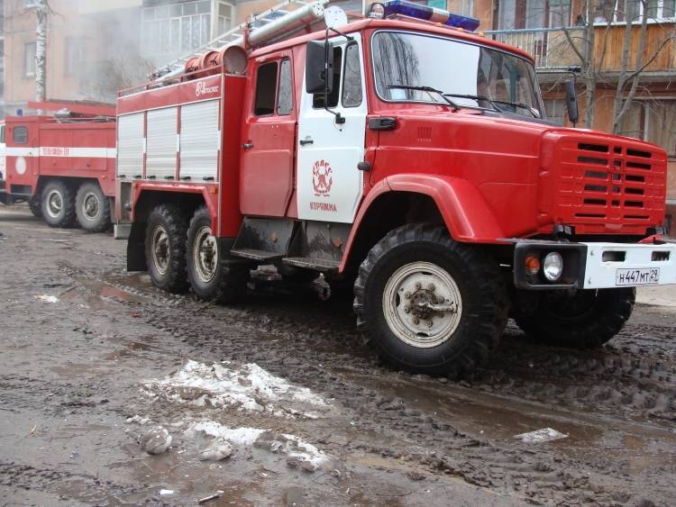 Два жителя Казани погибли во время пожара жилого пятиэтажного дома