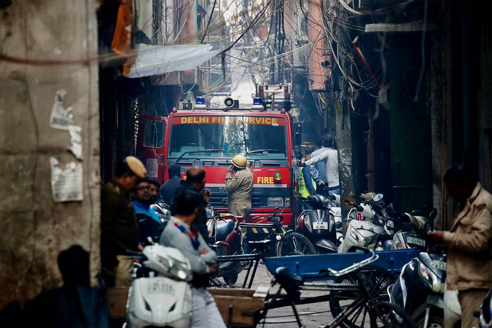 В Индии при пожаре на фабрике погибли больше 40 человек