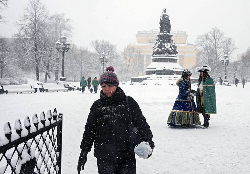 Петербург накрыл мощный снегопад