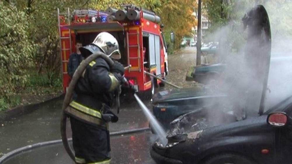 В Гурьевском районе горел автомобиль Audi