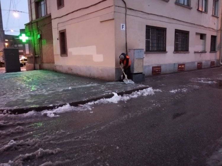 Мокрый снег и шторм ожидаются в Петербурге в начале рабочей недели