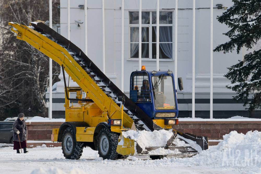 Мэр Кемерова провёл штаб по уборке снега