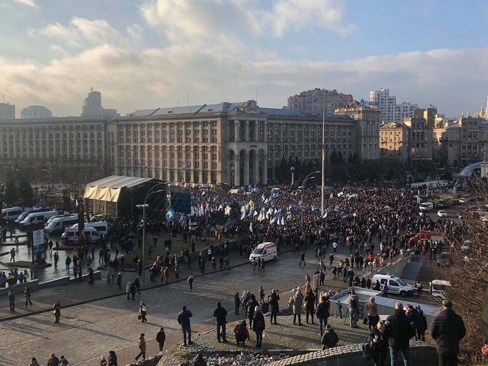 Докажи в Париже, что не лох, или отправим в Ростов! – Зеленского напутствуют на Майдане