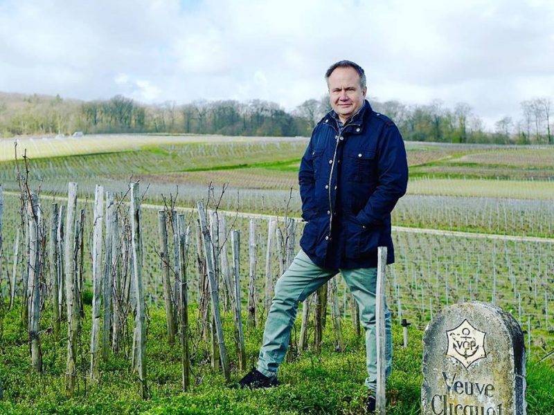 «В раю живете»: экс-губернатор позвал работников французского виноградника в Пермь