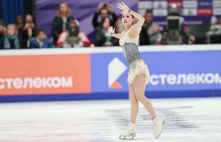 Загитова снялась с показательных выступлений в финале Гран-при из-за травмы