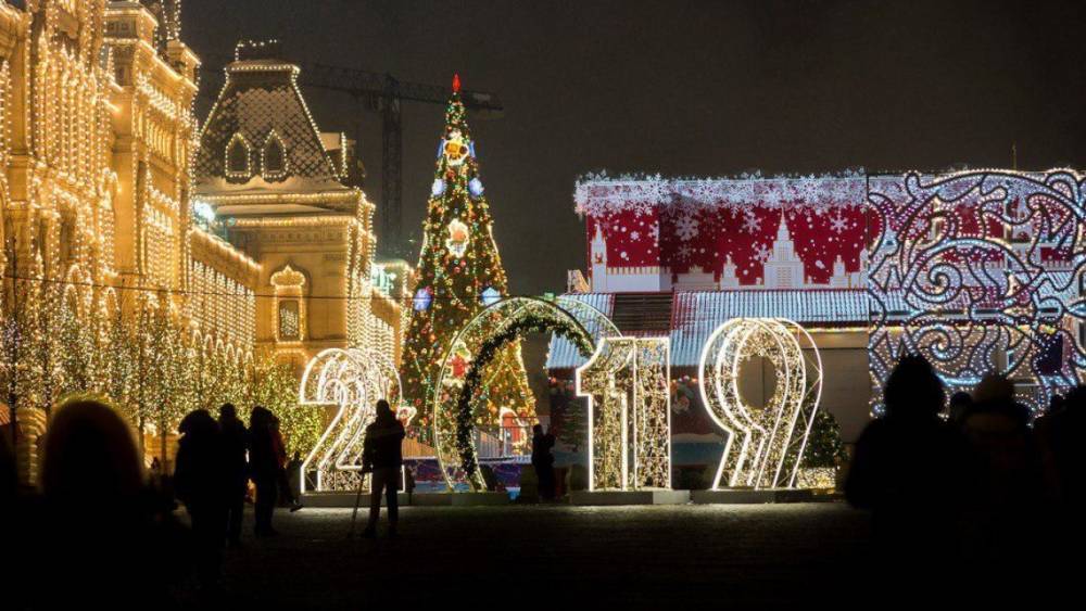 Депутаты Госдумы обратились к Медведеву с просьбой сделать 31 декабря выходным