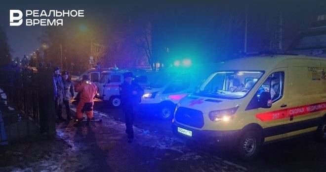 В Альметьевске на каскаде прудов спасли двух нетрезвых молодых людей, провалившихся под лед