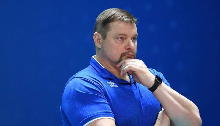 Тренер Алекно назвал причину отказа волейбольному «Зениту» из Петербурга