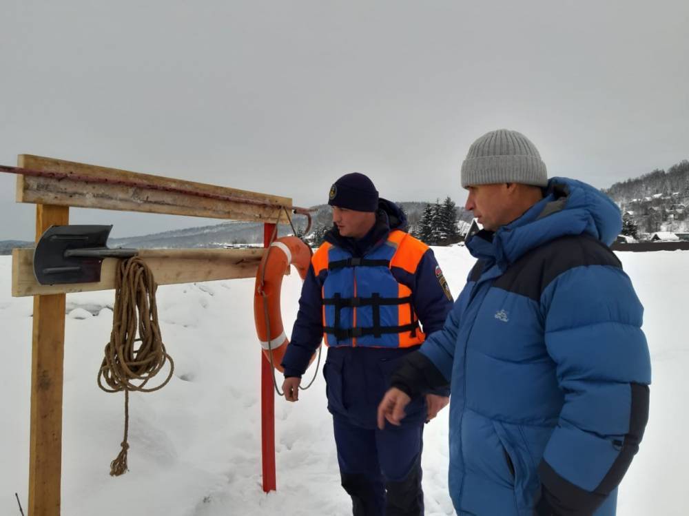 Девять ледовых переправ открыли в Кузбассе