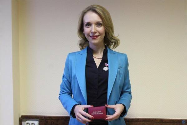 Ученый СурГПУ получила медаль Российской академии образования за исследование здоровьесбережения в Северном регионе