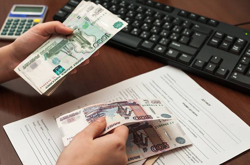 Российские компании повысят зарплаты в новом году