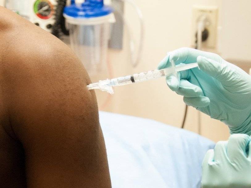 В Руанде началась вакцинация от лихорадки Эбола