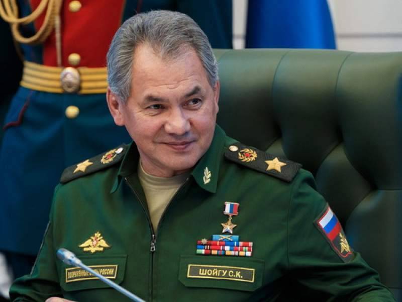 Министр обороны Шойгу стал героем Отечества у россиян