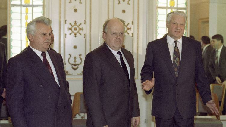 Ельцину ничего не мешало присоединить Крым в 1991 году – эксперт