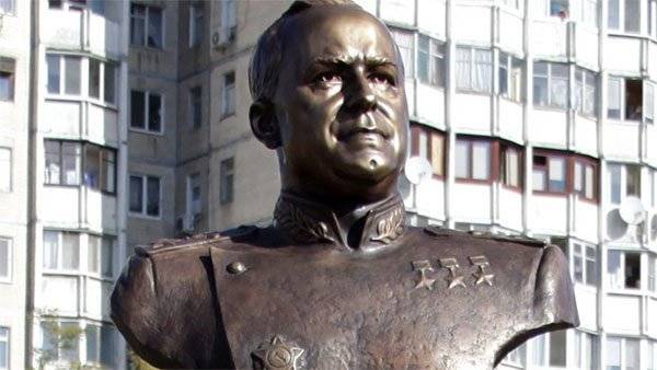 Россияне назвали Шойгу и Жукова героями Отечества