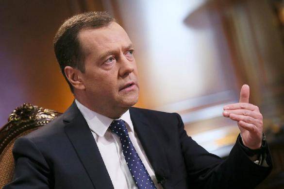 Медведев предпочел аудиторию развлекательного ТВ