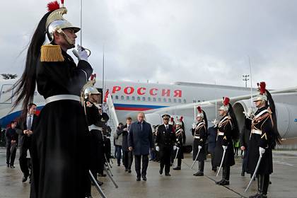 Путин прилетел в Париж на «нормандский саммит»
