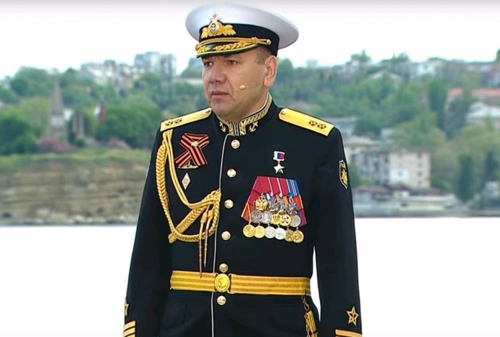 Вице-адмирал объяснил, как северный флот защищает российскую Арктику