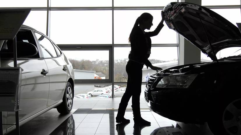 Эксперт оценил идею введения электронных сделок купли-продажи автомобилей