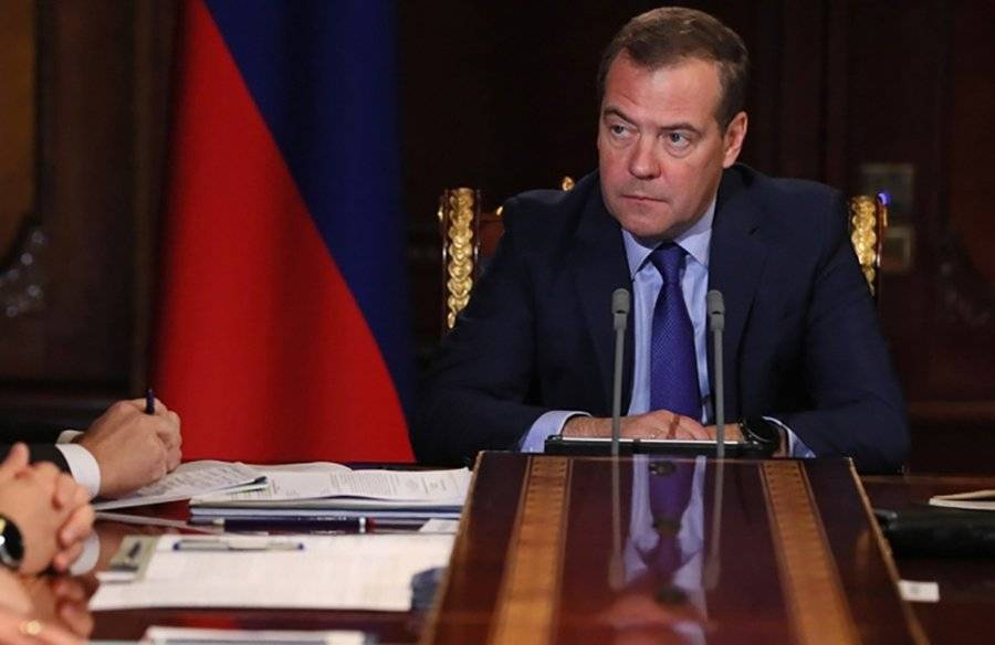 Медведев объяснил решение WADA антироссийской истерией