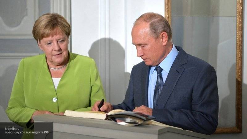 Путин начал закрытую встречу с Меркель в Елисейском дворце перед "нормандским саммитом"