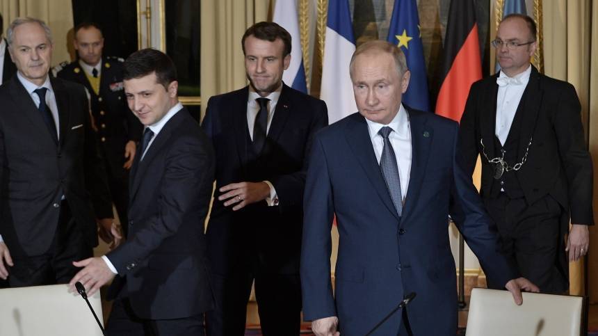 Первая двусторонняя встреча Путина и Зеленского проходит в Париже