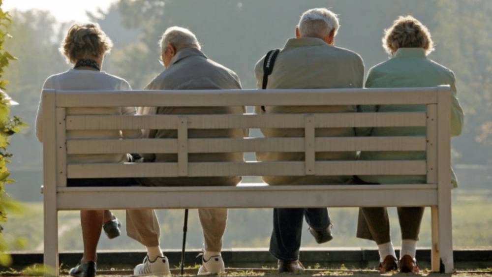 Как много пенсионеров в Германии действительно бедствуют?