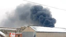 На крупном продуктовом складе в Новосибирске произошёл пожар