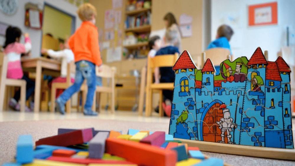 Общественная дискуссия: стоит ли разрешать непривитым детям посещать детские сады и школы