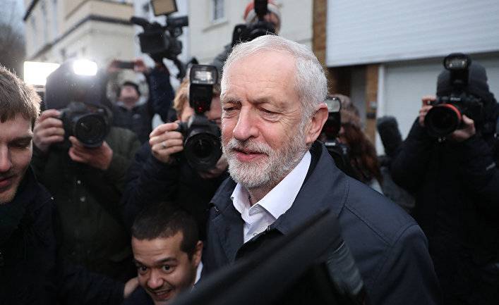 Раскол в рядах лейбористов: восьмой депутат уходит, виня «корбиновский антисемитизм» (The Times, Великобритания)