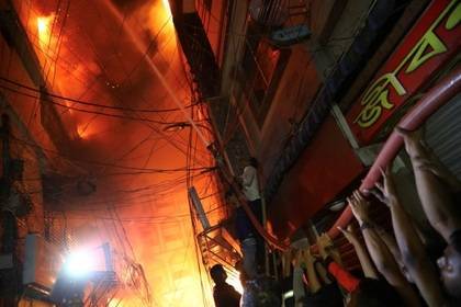 Жертвами пожара в Бангладеш стали более 40 человек