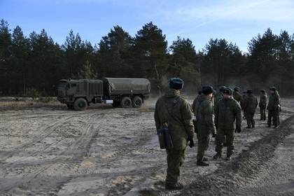 Россиян позвали на двухмесячные военные сборы