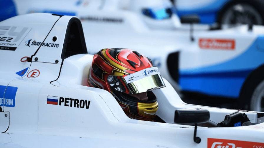 В международной Формуле 3 появился второй российский гонщик