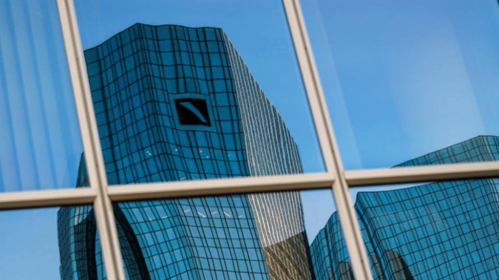Суд постановил: Deutsche Bank берет слишком большую плату за пользование базовым счетом