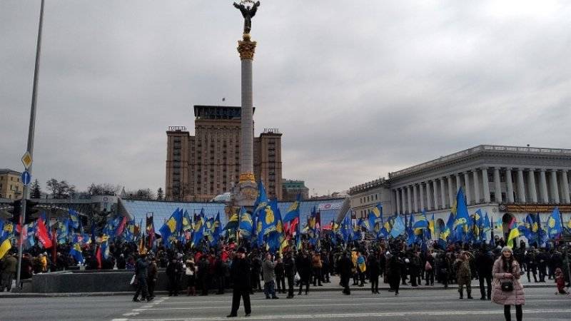 Митинг за отставку Порошенко проходит в Киеве
