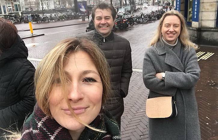 Украинские чиновники постят селфи из Амстердама. Сегодня – суд по скифскому золоту