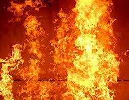 В Андижане сгорел лакокрасочный завод | Вести.UZ