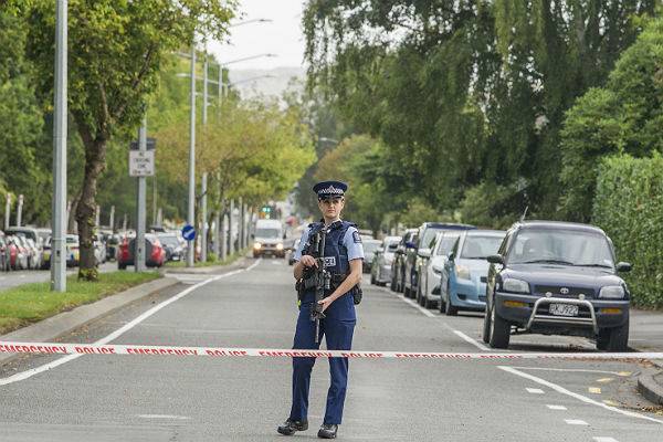 Полсотни человек погибли при стрельбе в мечетях в Новой Зеландии