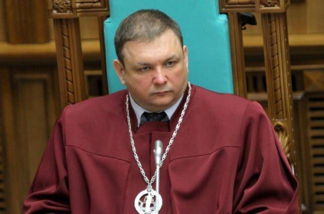 Отмена незаконного обогащения “взорвала” изнутри Конституционный суд Украины