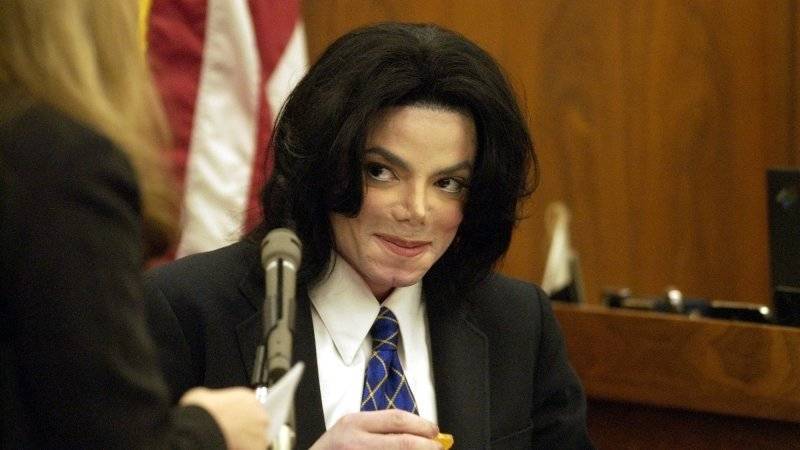 Дочь Майкла Джексона попала в больницу после попытки суицида