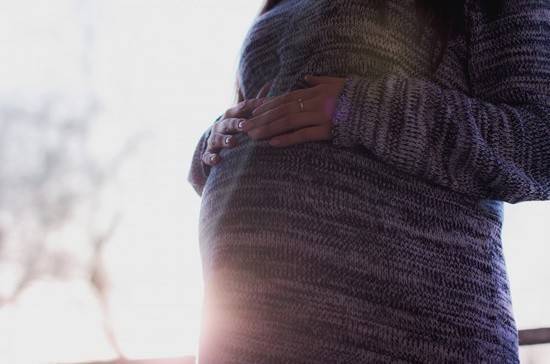 Госдума уточнит административную ответственность для беременных женщин