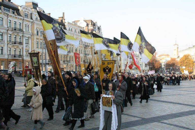 «В Киеве масса прорусских людей, мы обязаны их освободить»