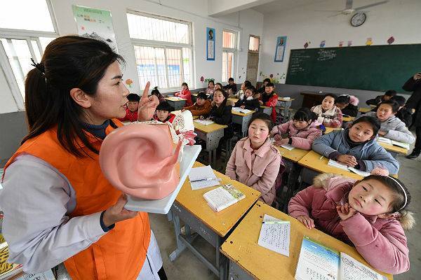 В китайских школах запретили коммерческую деятельность