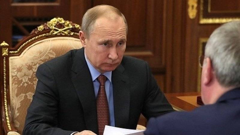 Президент РФ провел рабочую встречу с врио главы Алтая