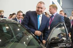 Политолог: Рогозин копирует Маска, чтобы спасти карьеру