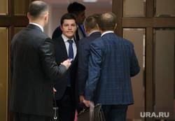 Артюхов на тайной встрече с мэрами обсудил массовые сокращения чиновников