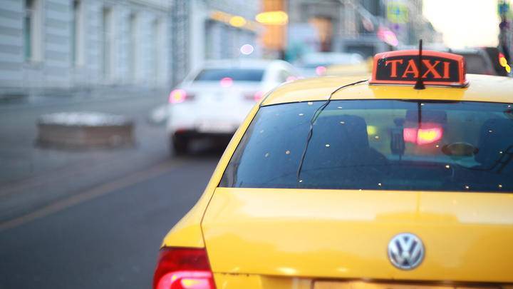 Тахографы и система ограничения доступа к заказам обеспечат безопасность перевозок такси