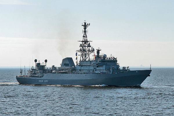 Черноморский флот взял «под опеку» эскадру НАТО в Черном море